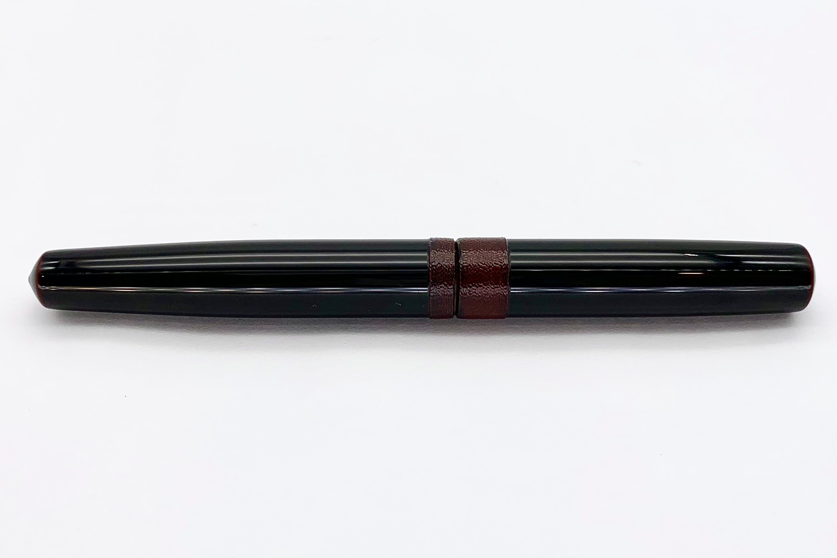 NakayaPiccoloLongKuroTamenuriStringRolledModelFountainPen_F